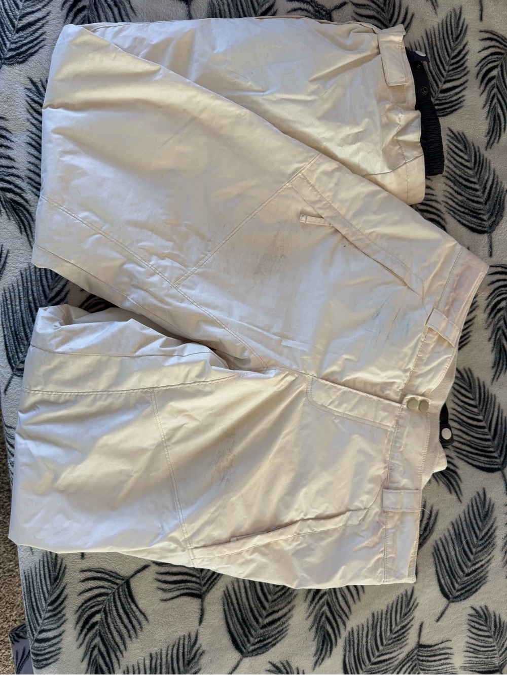 Women’s Columbia snow pants